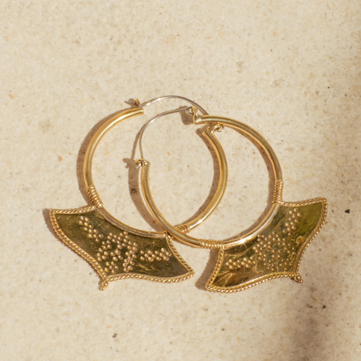 Ashia Hoops - Brass